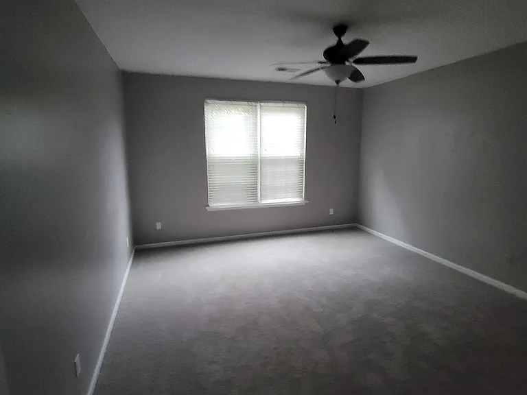 113 Bishops Reach — Photo 14