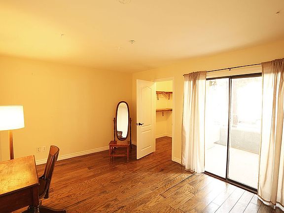 5th image of 550 Orange Ave Unit 109