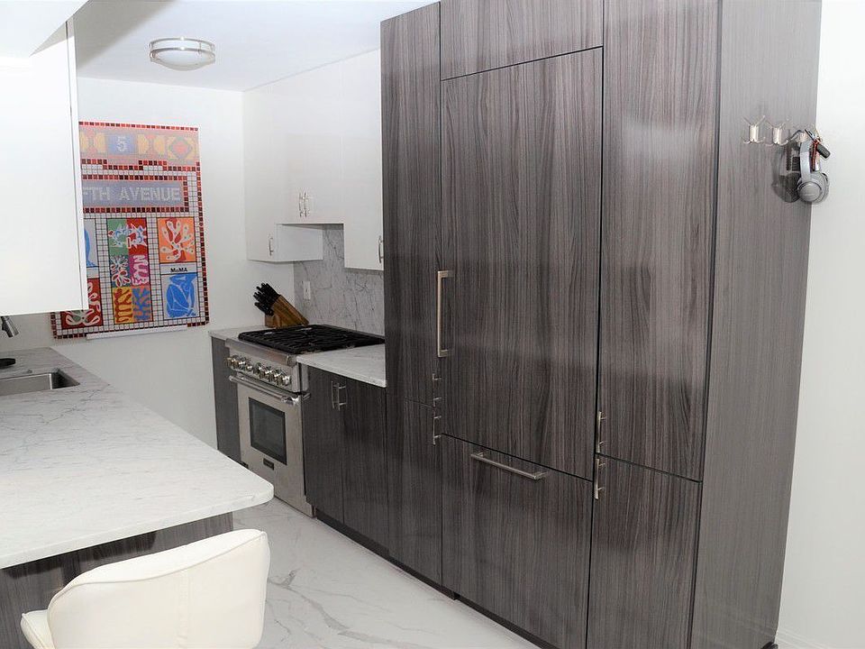 1st image of 100 W 57th St APT 6I