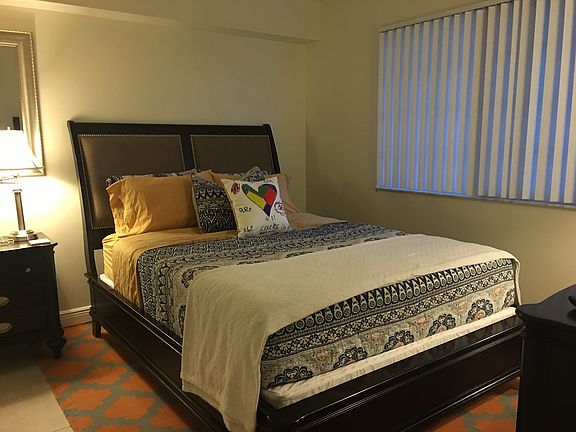 4th image of 2039 SE 10th Ave APT 510