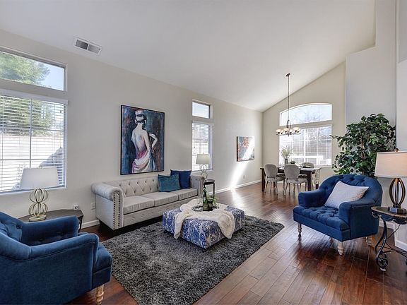 5th image of 312 Wordsworth Ct
