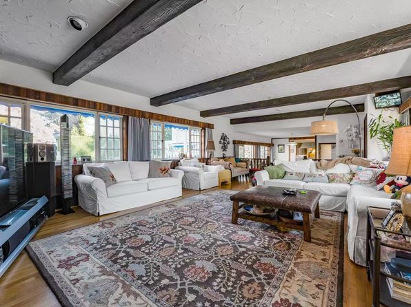 6 bedroom rental in Vancouver — photo 14