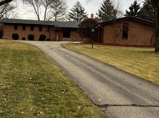 349 Spring Ln, Delavan, WI 53115