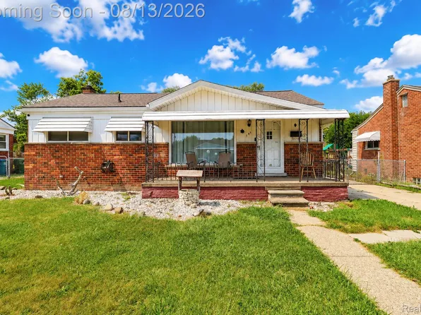 141 Lathers St, Garden City, MI 48135