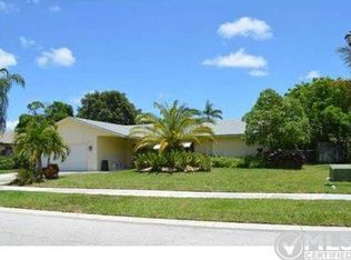 6 Chapel Cir, Tequesta, FL 33469