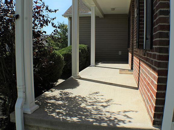 5th image of 1195 Deansway Dr