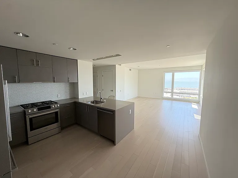 52 Innes Ct #302 — Photo 1
