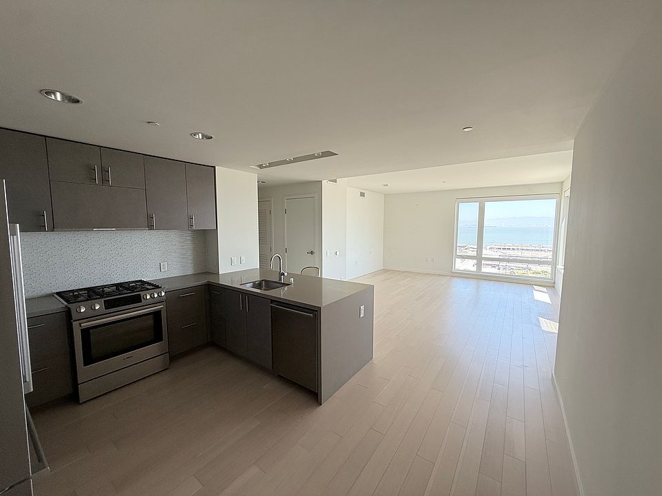 1st image of 52 Innes Ct #302