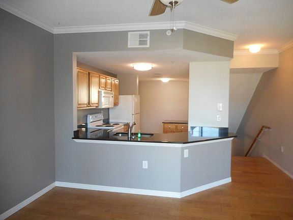 5th image of 5655 Bentgrass Dr Unit 112