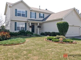 507 W Fairborn Ln, Round Lake, IL 60073