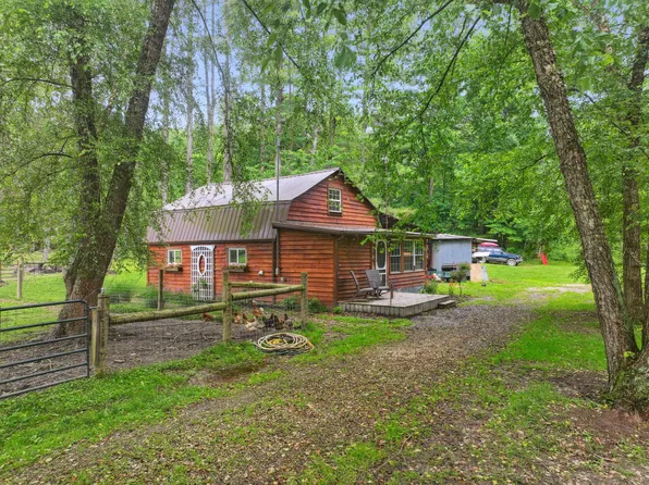 9056 Lentz Rd, Frazeysburg, OH 43822