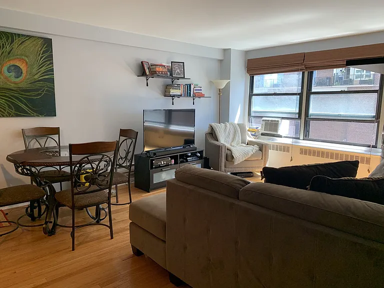 4180 Marine Terrace Apartments — Photo 81