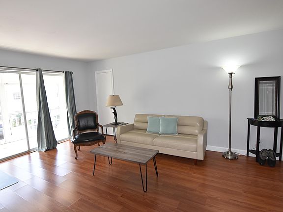 2nd image of 6507 Bay Club Dr APT 4