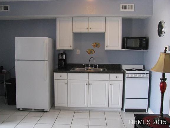 5th image of 201 Henderson Blvd APT 5