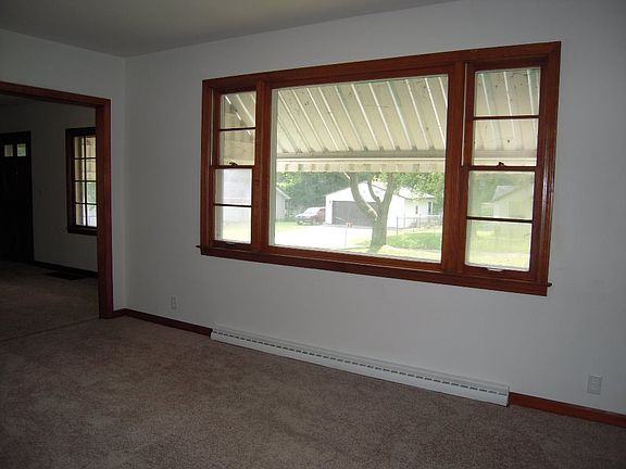 3rd image of 315 Seminole Ave