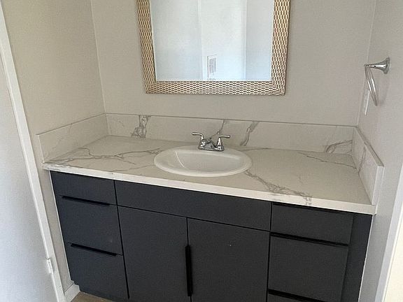 5th image of 6701 Fountain Ave APT 208