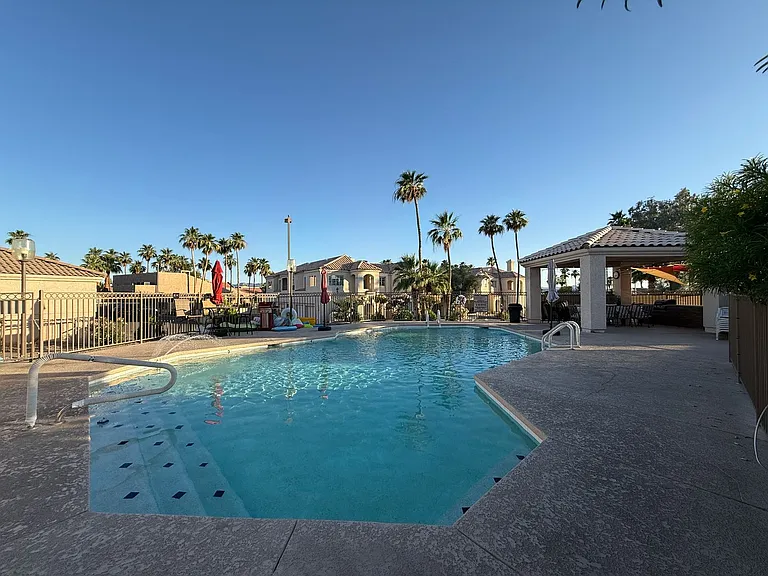 470 Acoma Blvd S #123-B — Photo 21