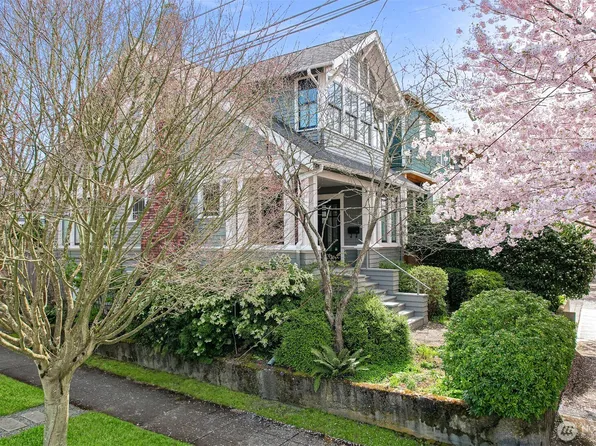 2668 9th Avenue W, Seattle, WA 98119