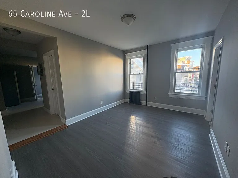 65 Caroline Ave #2L — Photo 10