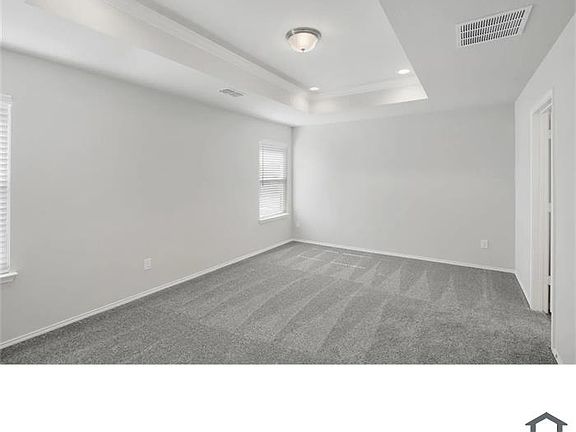 4th image of 10056 Travis Dr