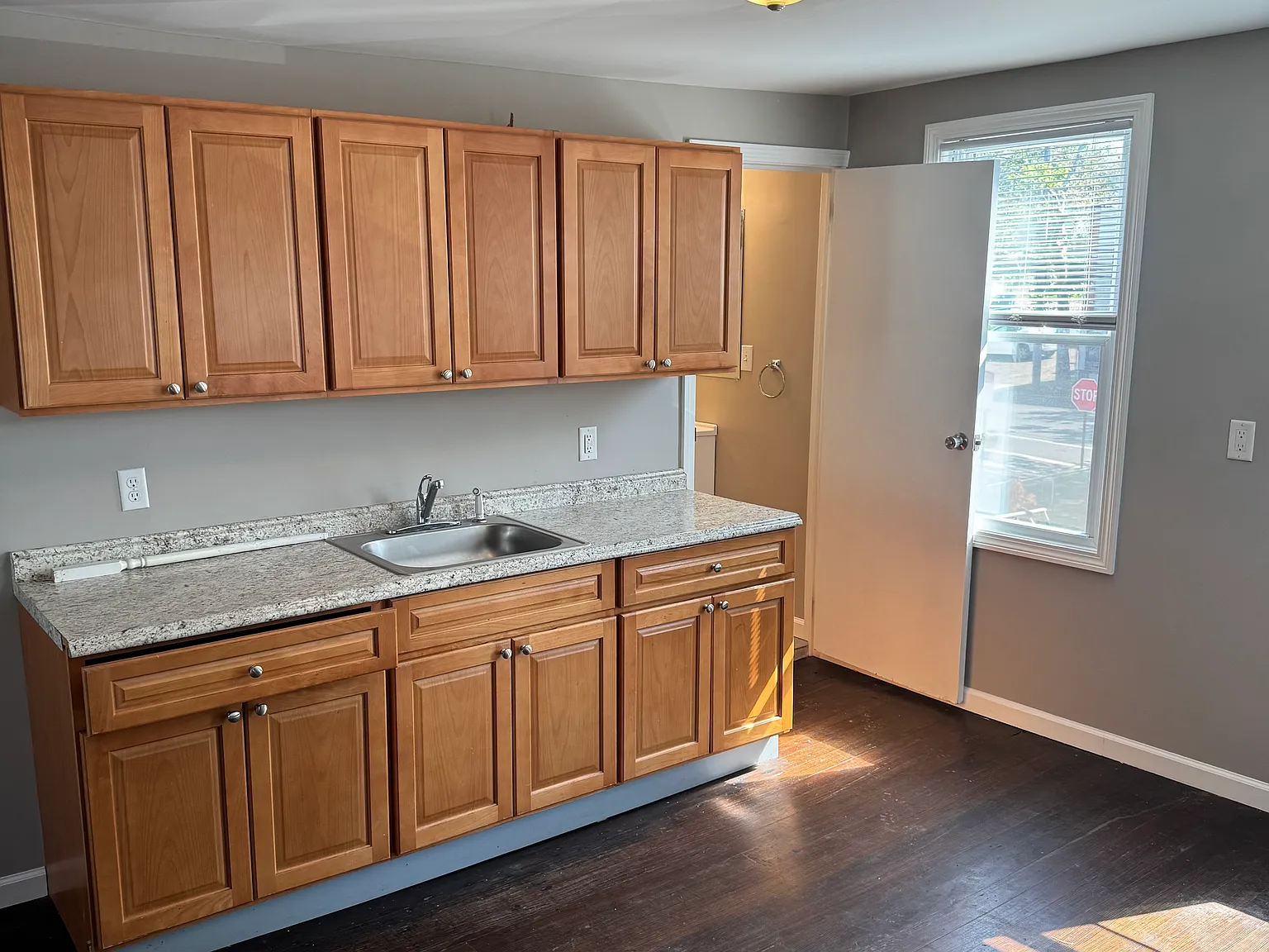 12 Saltonstall Ave — Photo 2
