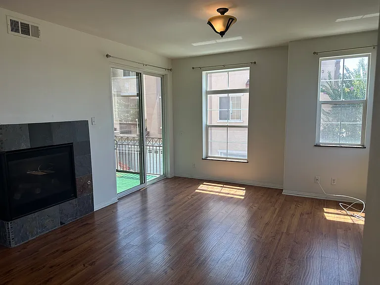 13639 Foster Ave #1 — Photo 5