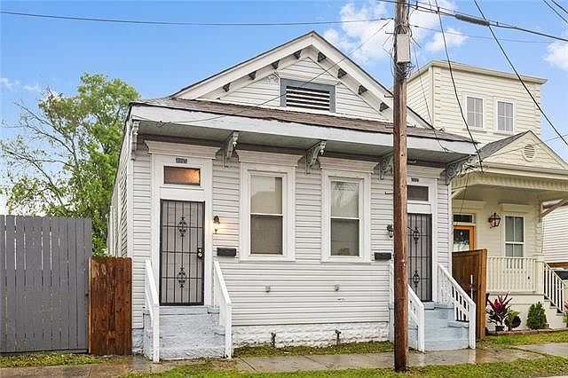 1st image of 2913-15 Conti St