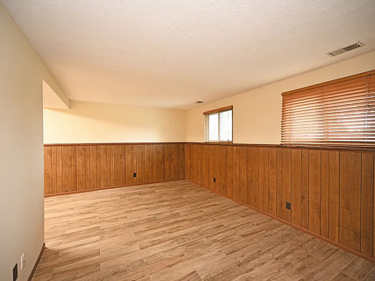 8101 Glohaven Ct — Photo 23