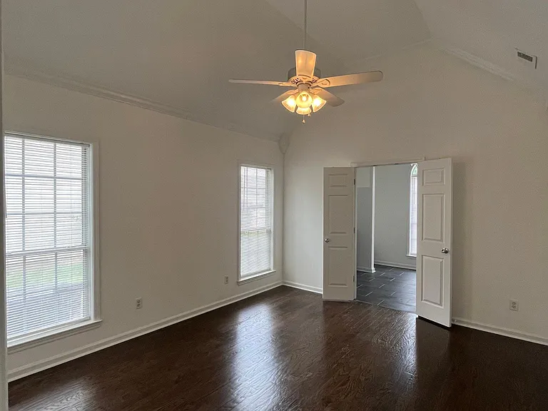 118 Hidden Creek Pkwy — Photo 9