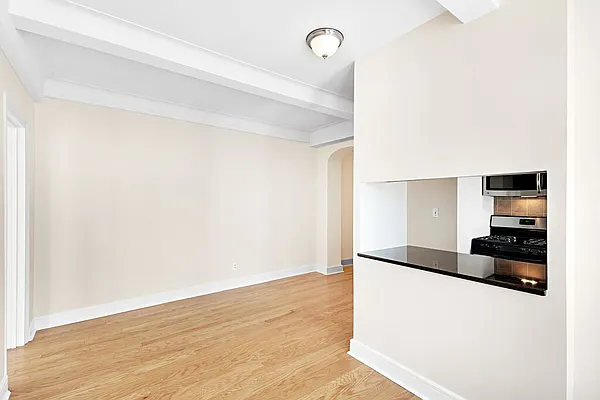 Rented by Cooper & Cooper Real Estate | media 17