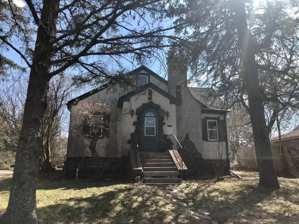 230 W College St, Duluth, MN 55812