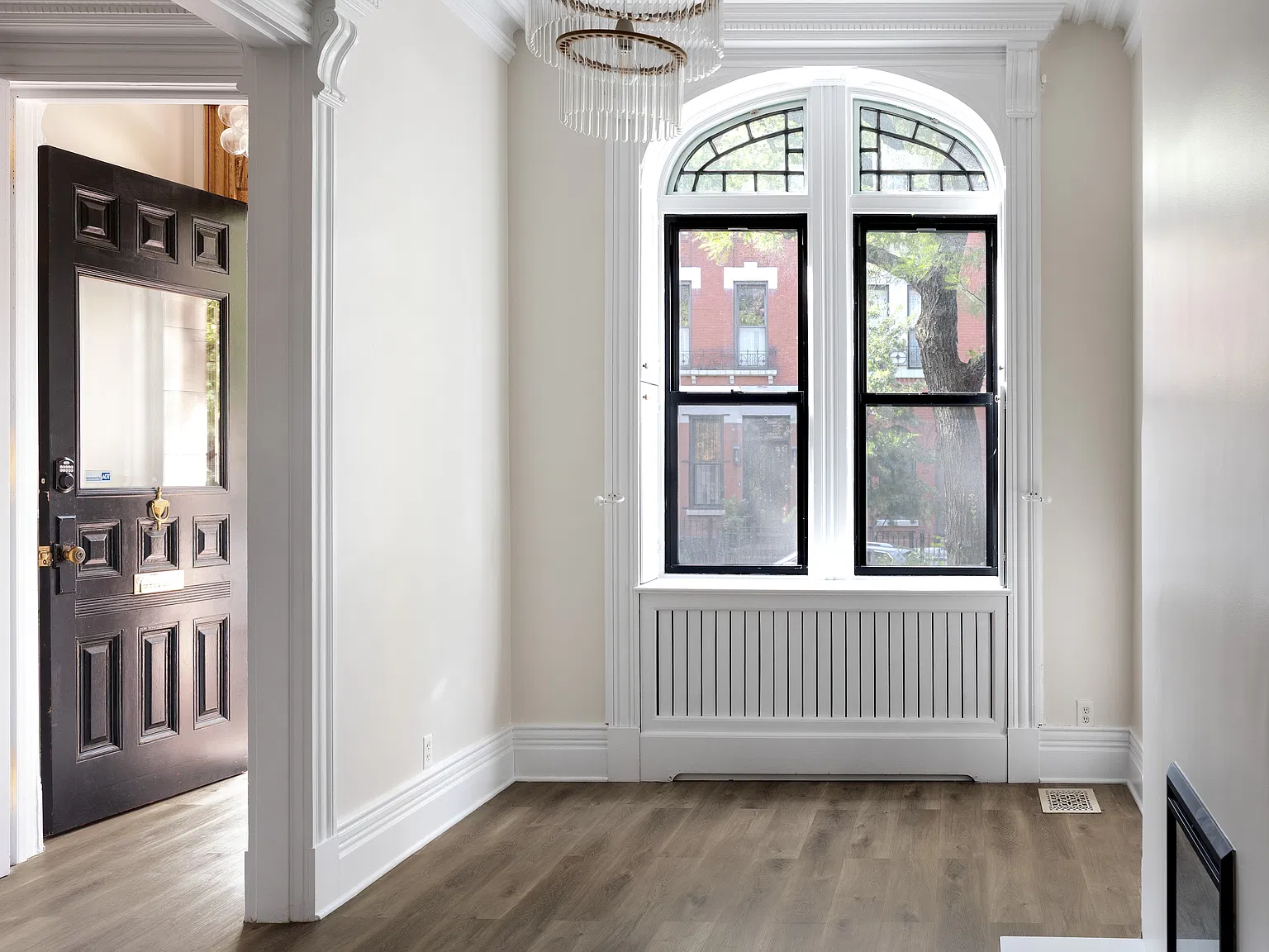 128 Manhattan Avenue — Photo 4