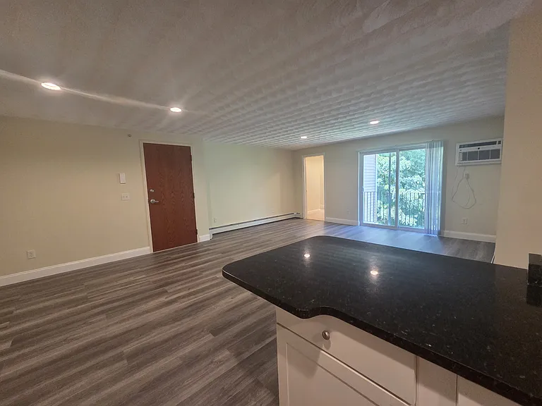 304 New River Rd #8 — Photo 9