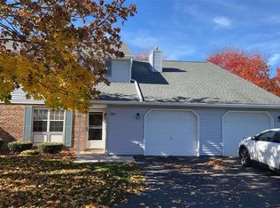 32 Chestnut Ct #D, Hilton, NY 14468