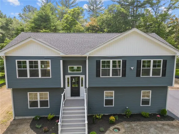 41 Carpenter Rd, Scituate, RI 02831