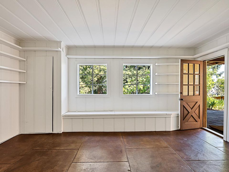 1st image of 279 Berkeley Park Blvd