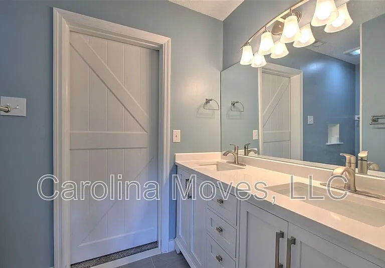 130 Pleasant Dr #A — Photo 13