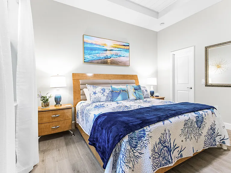 2047 Roselawn St #2047 — Photo 11
