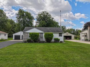 5040 Roberts Dr, Flint, MI 48506