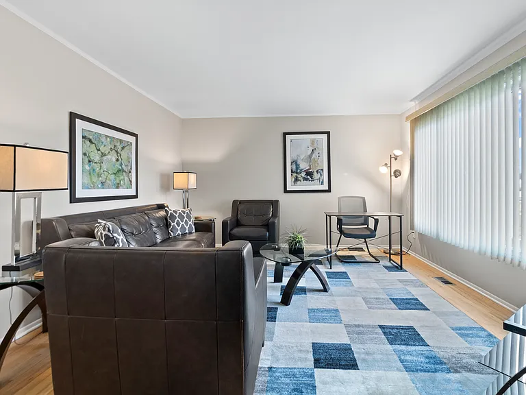12401 Lyford Dr — Photo 11