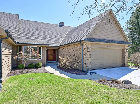 19245 West Mcallister LANE, Brookfield, WI 53045