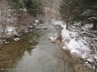 180 Serfass Ln, Palmerton, PA 18071