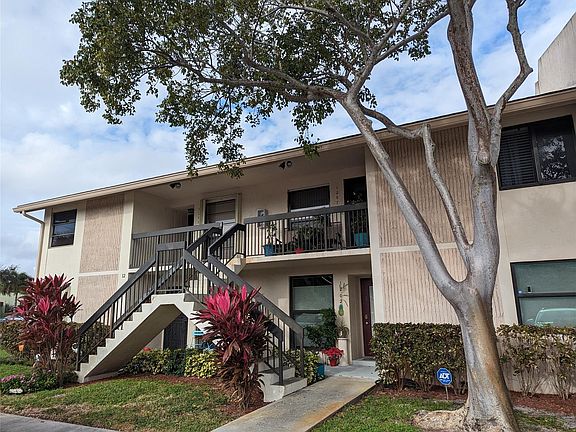 3rd image of 2740 S Oakland Forest Drive #1203