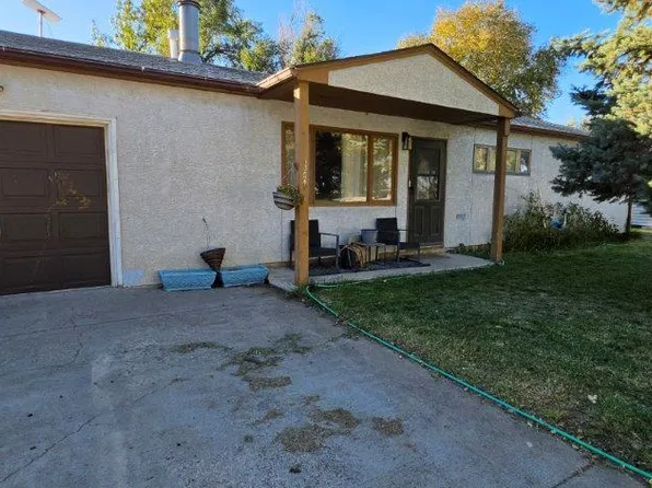 1304 Parkview Ave, Lamar, CO 81052
