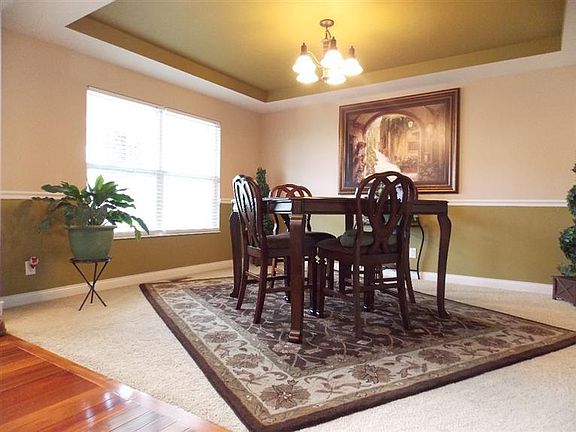 3rd image of 1260 Woodford Ct