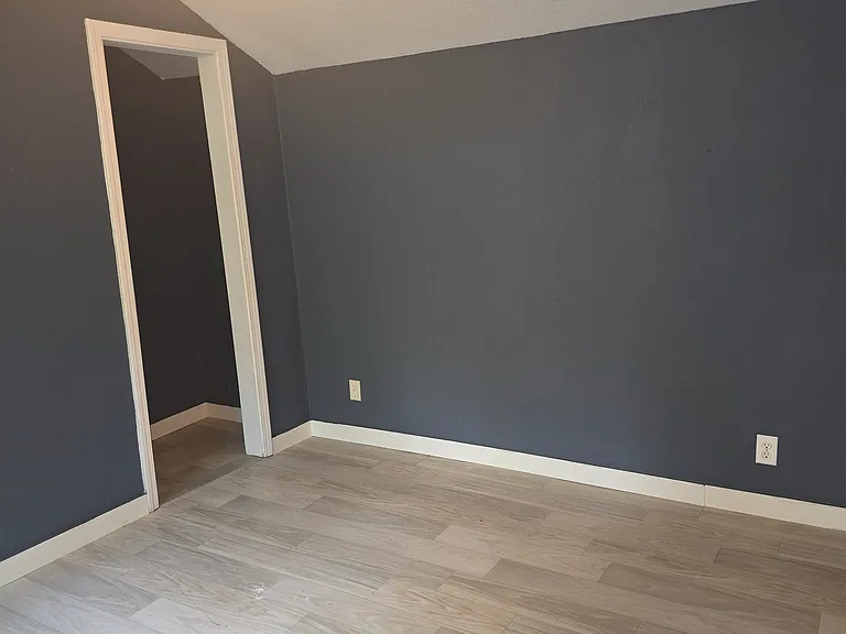 577 Main St — Photo 6