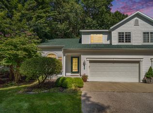 14891 Hunters Ct, Spring Lake, MI 49456