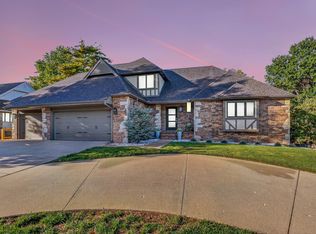 1908 E Lakewood St, Springfield, MO 65804