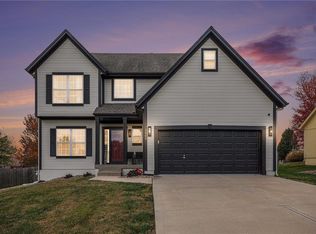 2009 SW Huntbrook Ter, Lees Summit, MO 64082