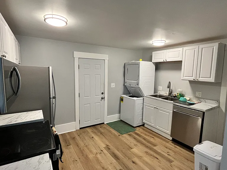 701 Washtenaw Ave #2 — Photo 18